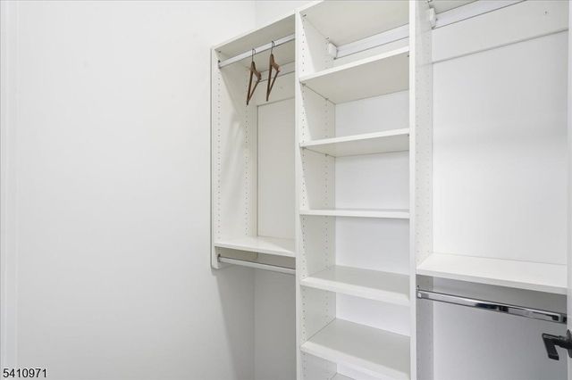 660 Bloomfield Ave 402, Bloomfield Twp., NJ 07003