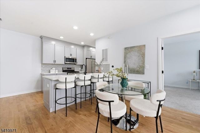 660 Bloomfield Ave 402, Bloomfield Twp., NJ 07003