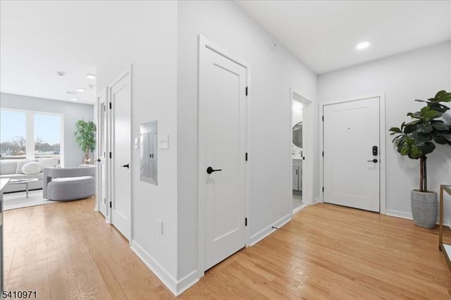 660 Bloomfield Ave 402, Bloomfield Twp., NJ 07003