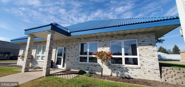 303 12th Avenue S, Buffalo, MN 55313