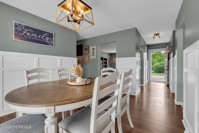 1516 Mizzen Avenue, Beachwood, NJ 08722