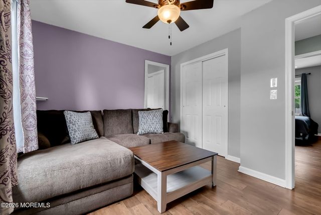 1516 Mizzen Avenue, Beachwood, NJ 08722