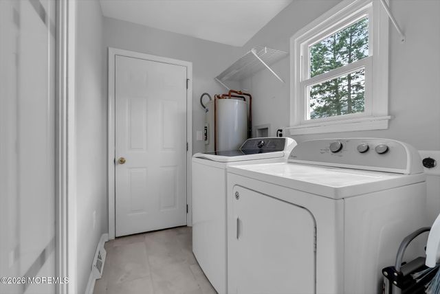 1516 Mizzen Avenue, Beachwood, NJ 08722