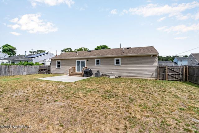 1516 Mizzen Avenue, Beachwood, NJ 08722