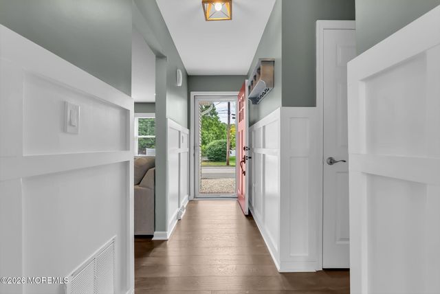 1516 Mizzen Avenue, Beachwood, NJ 08722