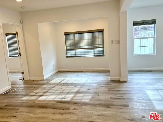 1206 Keniston Avenue, Los Angeles, CA 90019