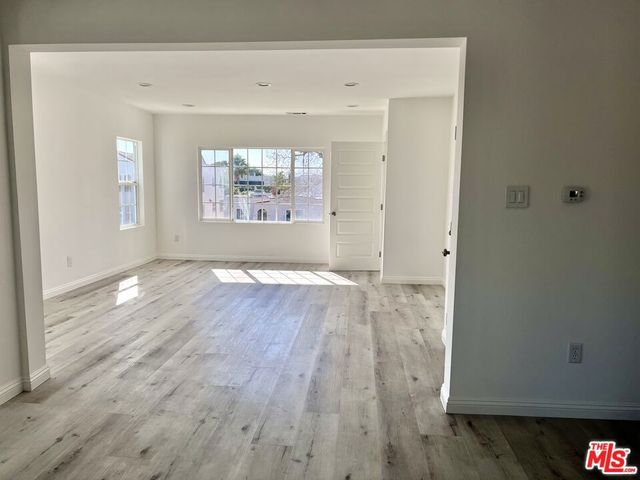 1206 Keniston Avenue, Los Angeles, CA 90019