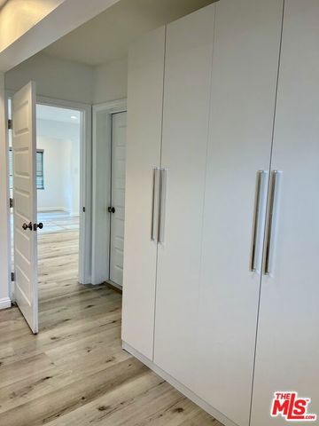 1206 Keniston Avenue, Los Angeles, CA 90019