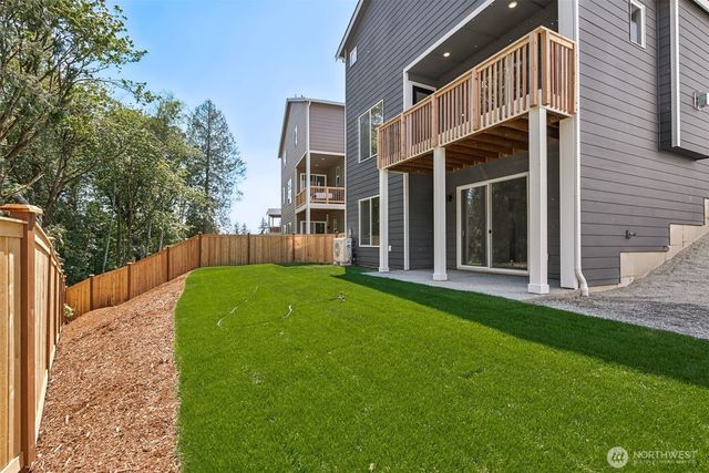 2067 NE Norseman Way, Poulsbo, WA 98370