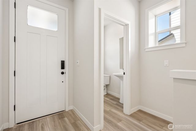 2067 NE Norseman Way, Poulsbo, WA 98370