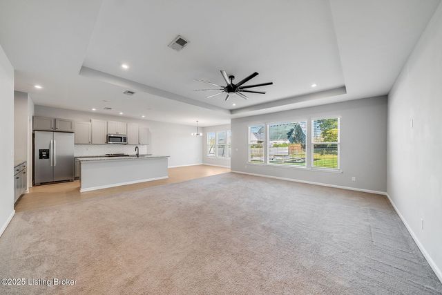 334 Bridlewood Dr, Shepherdsville, KY 40165