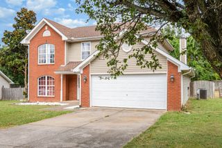 1529 Waxman Dr, La Vergne, TN 37086
