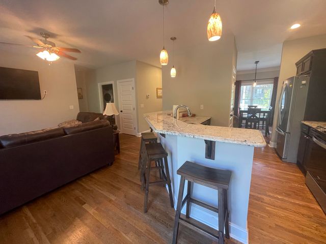 1182 Crest Ridge DR, Bedford, VA 24523