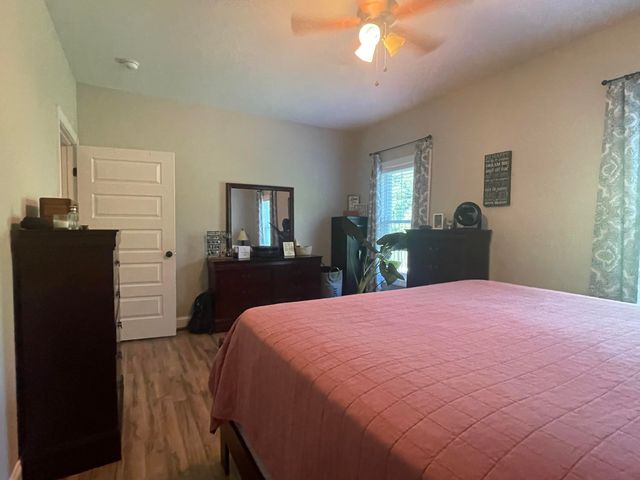 1182 Crest Ridge DR, Bedford, VA 24523