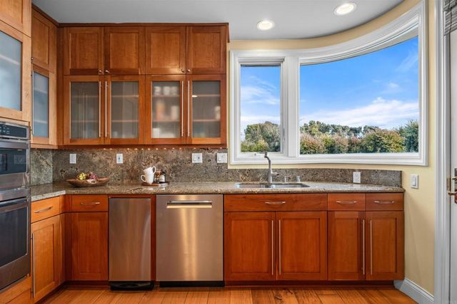 1477 Neptune Avenue, Encinitas, CA 92024