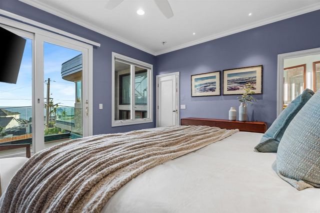 1477 Neptune Avenue, Encinitas, CA 92024