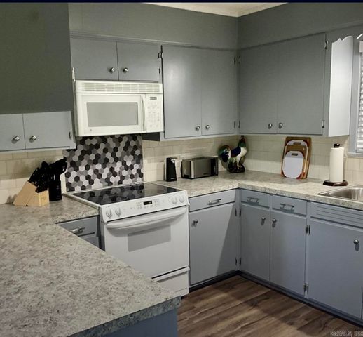 115 Ledgerock Road, Hot Springs, AR 71913