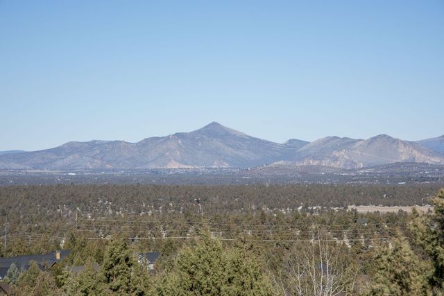 10157 Sundance Ridge Loop SW, Redmond, OR 97756