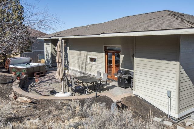 10157 Sundance Ridge Loop SW, Redmond, OR 97756