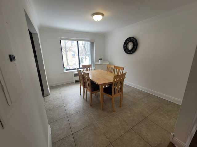 2700 W LUNT Avenue 201, Chicago, IL 60645