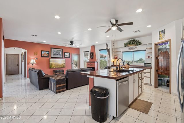 11013 W RANGER Drive, Casa Grande, AZ 85193