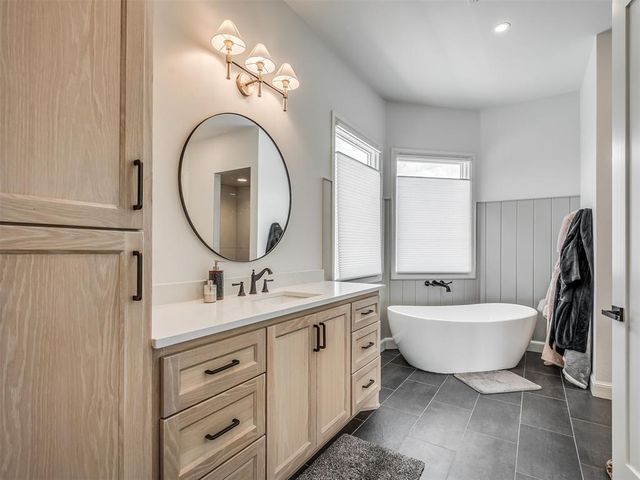 13409 Creek Pointe Lane, Oklahoma City, OK 73131