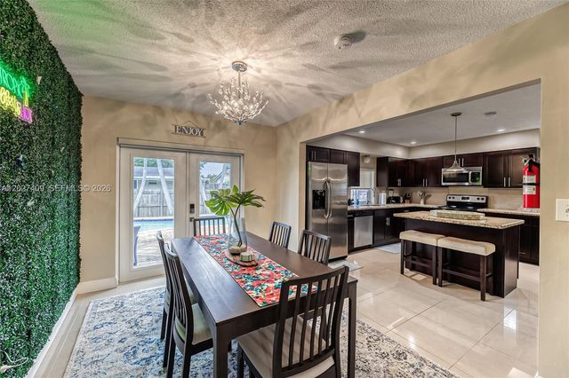 204 SE 4th Ter, Dania Beach, FL 33004