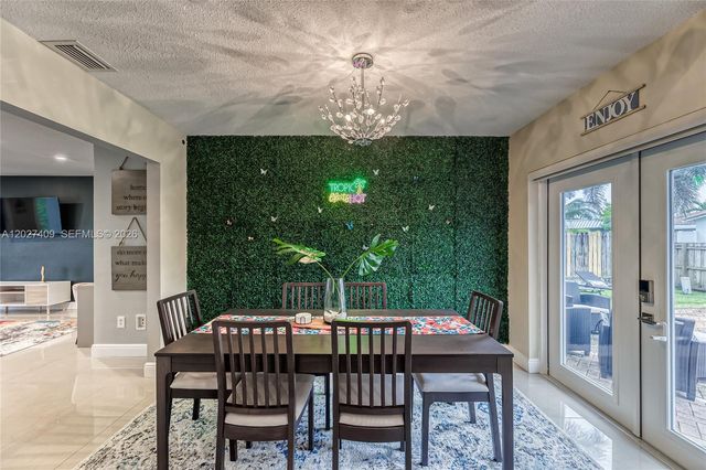 204 SE 4th Ter, Dania Beach, FL 33004