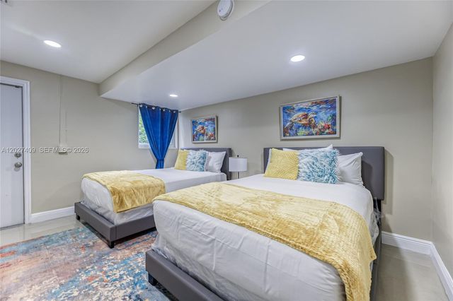 204 SE 4th Ter, Dania Beach, FL 33004