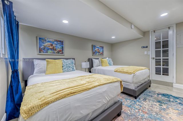 204 SE 4th Ter, Dania Beach, FL 33004