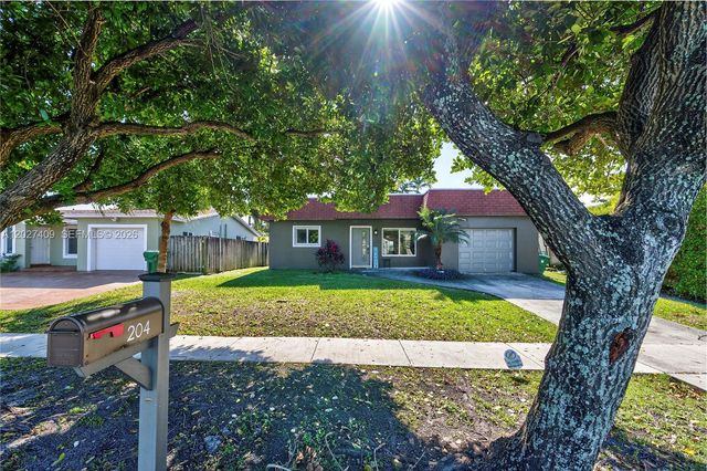 204 SE 4th Ter, Dania Beach, FL 33004