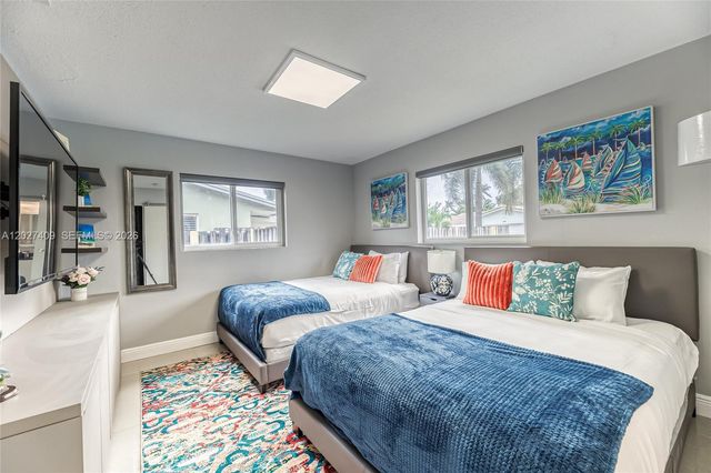 204 SE 4th Ter, Dania Beach, FL 33004