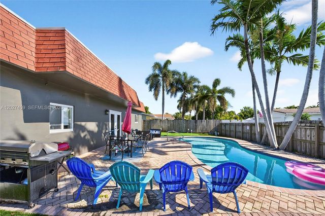 204 SE 4th Ter, Dania Beach, FL 33004