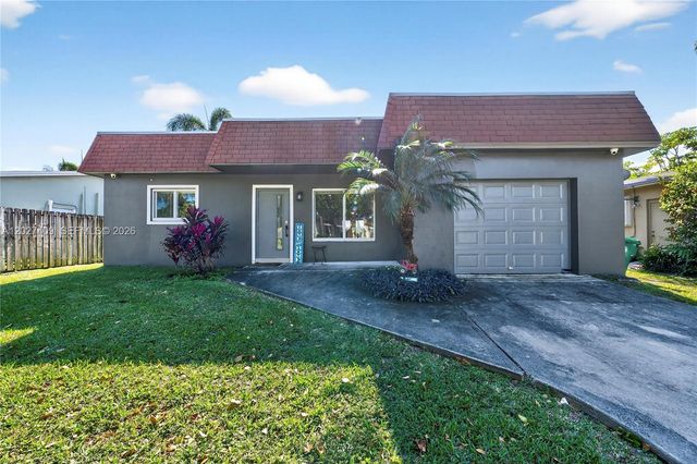 204 SE 4th Ter, Dania Beach, FL 33004