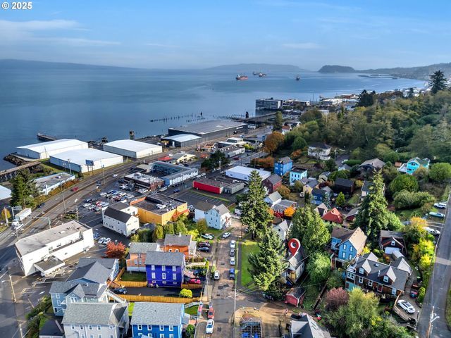 156 LINCOLN St, Astoria, OR 97103