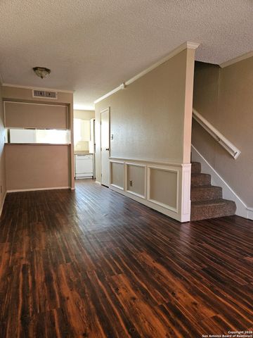 3243 Nacogdoches Rd Apt 910, San Antonio, TX 78217