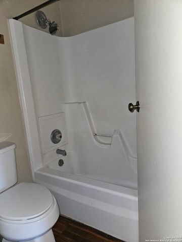 3243 Nacogdoches Rd Apt 910, San Antonio, TX 78217