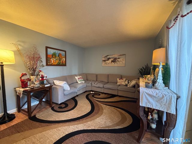 6 Irving Place, Danbury, CT 06810