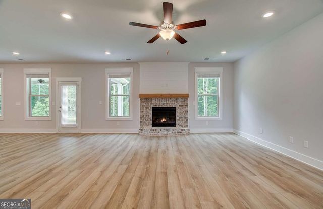 107 Homesite Saddle Drive, Senoia, GA 30276