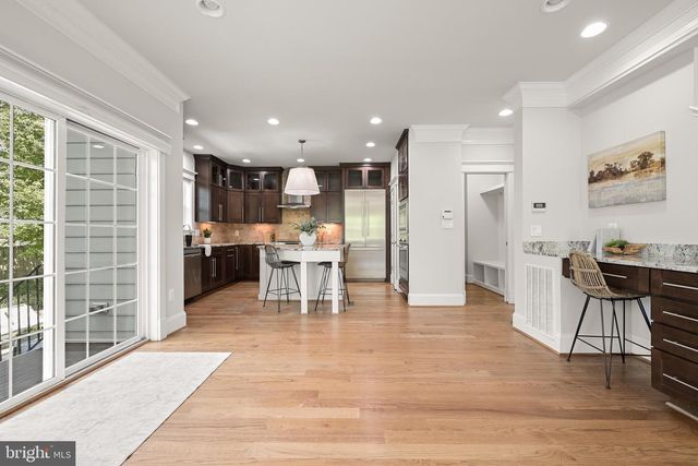 5123 25TH RD N, Arlington, VA 22207