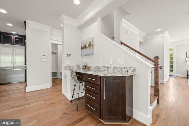5123 25TH RD N, Arlington, VA 22207