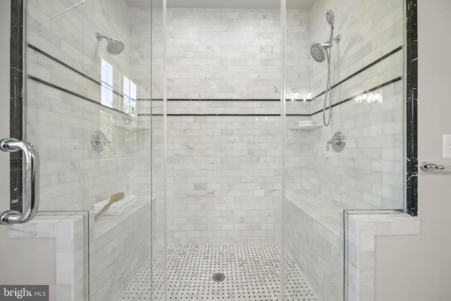 5123 25TH RD N, Arlington, VA 22207