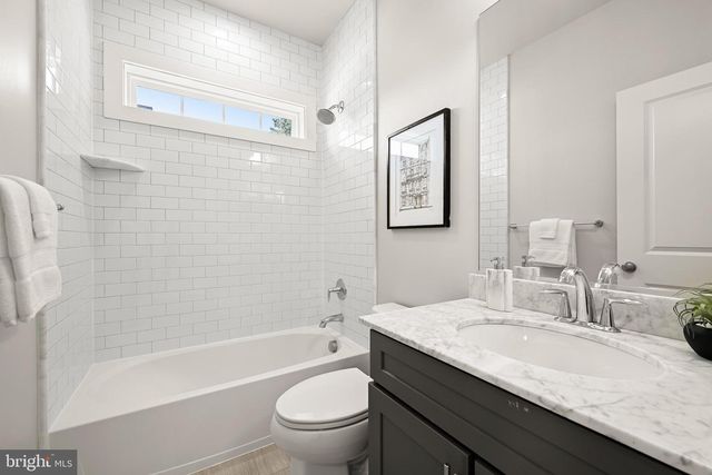 5123 25TH RD N, Arlington, VA 22207