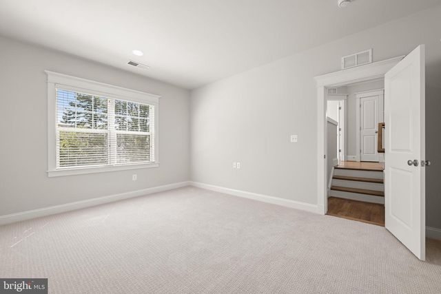 5123 25TH RD N, Arlington, VA 22207