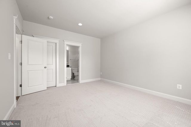 5123 25TH RD N, Arlington, VA 22207
