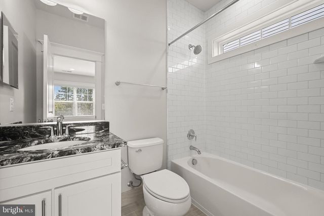 5123 25TH RD N, Arlington, VA 22207