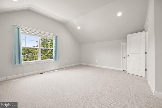 5123 25TH RD N, Arlington, VA 22207