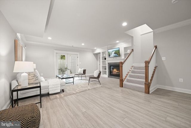 5123 25TH RD N, Arlington, VA 22207