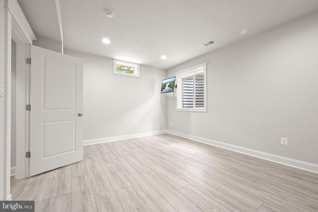 5123 25TH RD N, Arlington, VA 22207