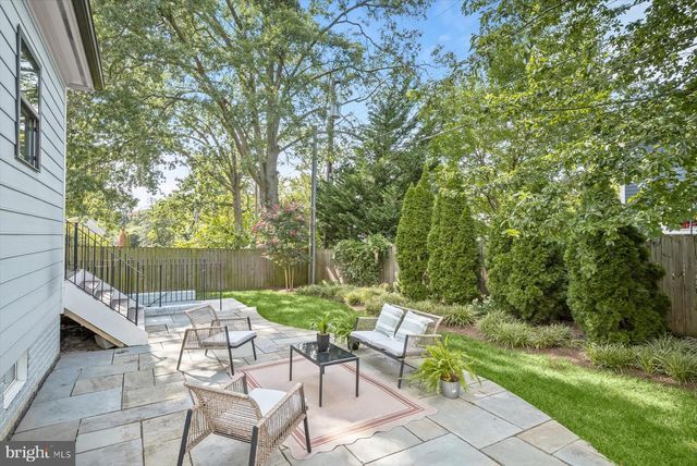 5123 25TH RD N, Arlington, VA 22207